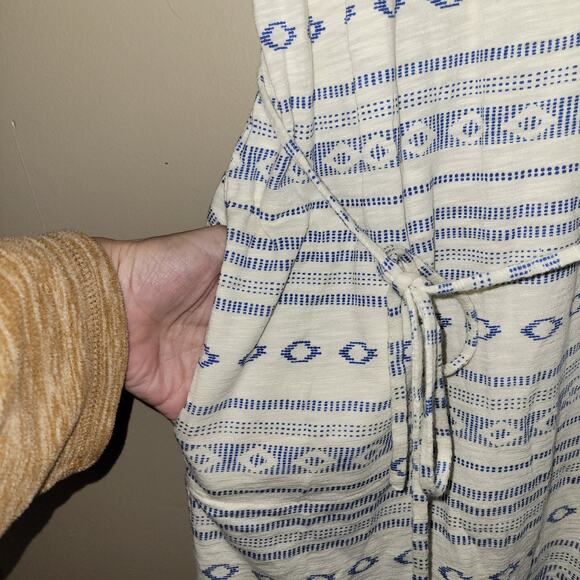 Lucky Brand Summer White Blue Dress Size Large Aztec Boho - Picture 6 of 8